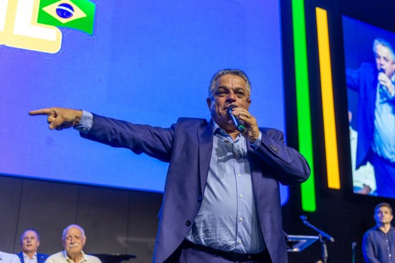 João Rodrigues renuncia à Prefeitura de Chapecó para concorrer ao governo de SC