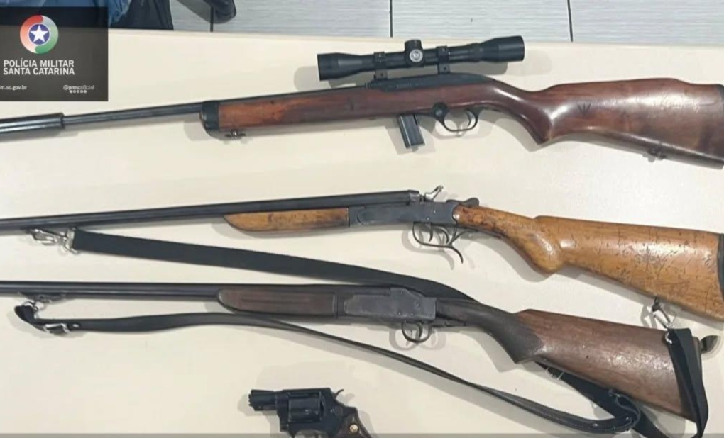 Homem é preso após surto psicológico e apreensão de armas no interior de Tangará