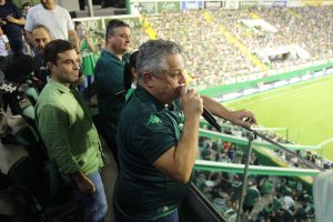 João Rodrigues renuncia ao cargo de prefeito para concorrer ao governo de SC