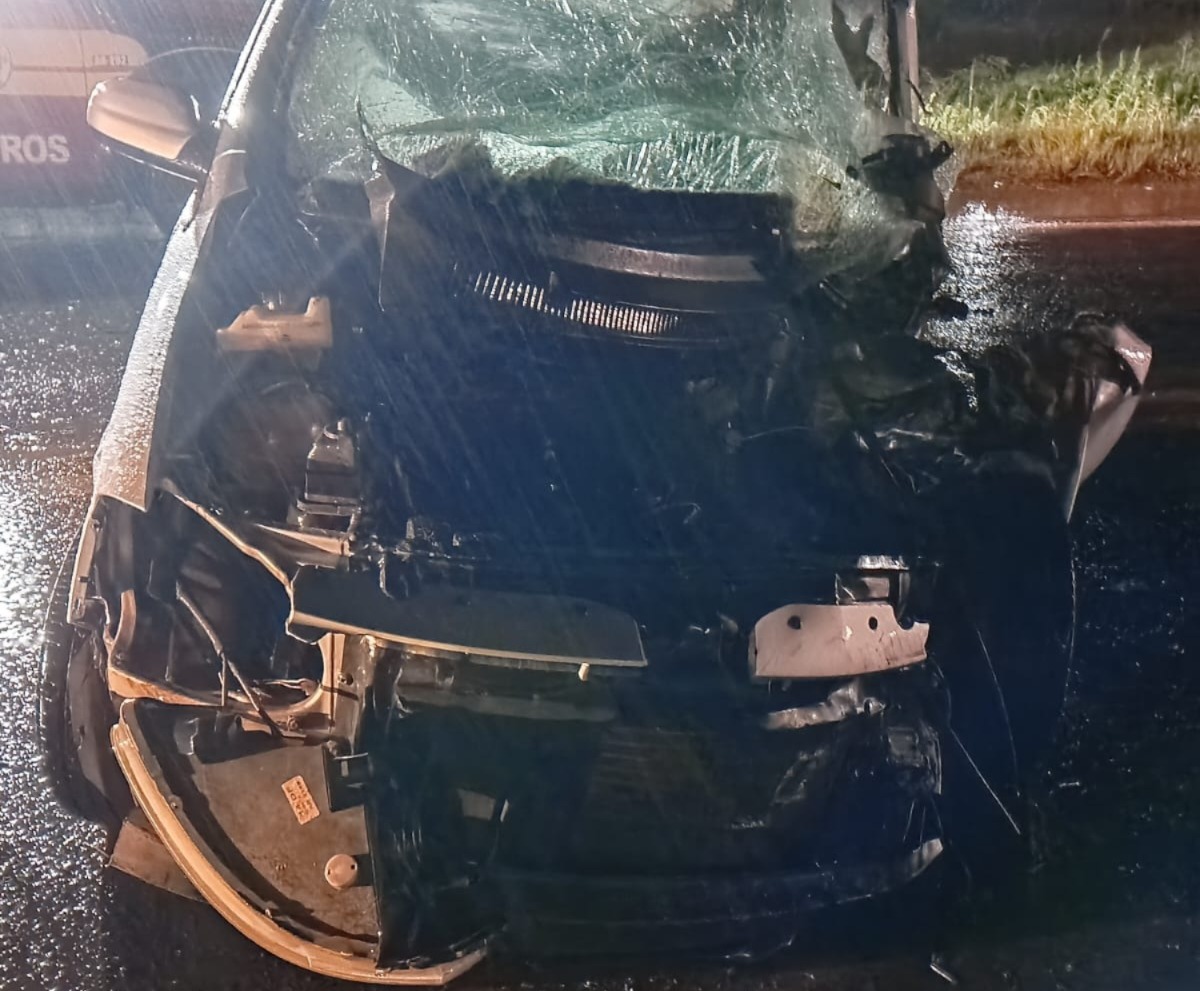 Colisão frontal deixa motorista gravemente ferido em Curitibanos