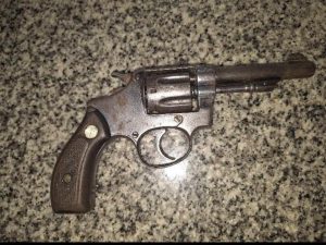 Homem é preso por ameaça e porte ilegal de arma em Herval d’Oeste