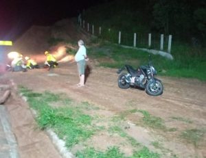 Motociclista fica ferido após perder controle em curva na SC-135, em Rio das Antas