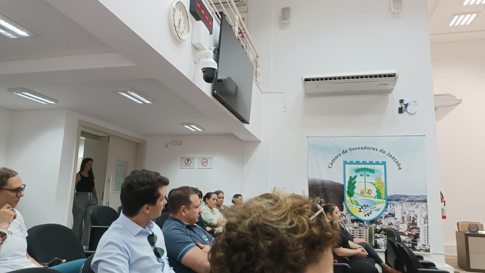 Professores de Joaçaba denunciam defasagem salarial de 33% e falta de especialistas