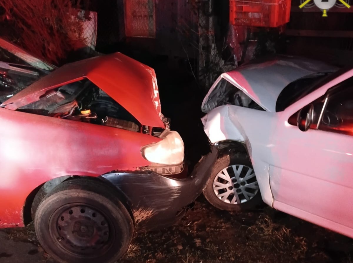 Motorista foge após acidente e passageira fica ferida em Curitibanos