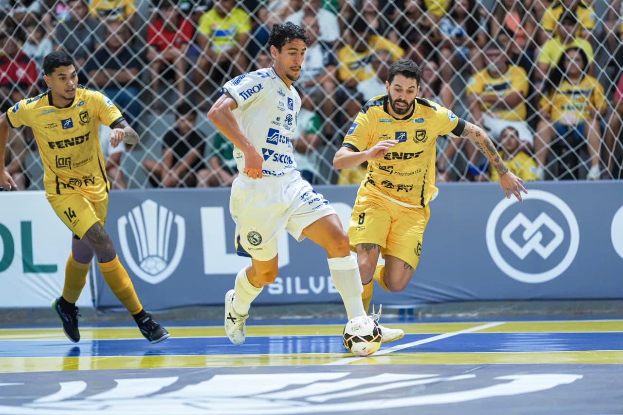 Joaçaba Futsal arranca empate no fim e segue invicto na LNF Silver