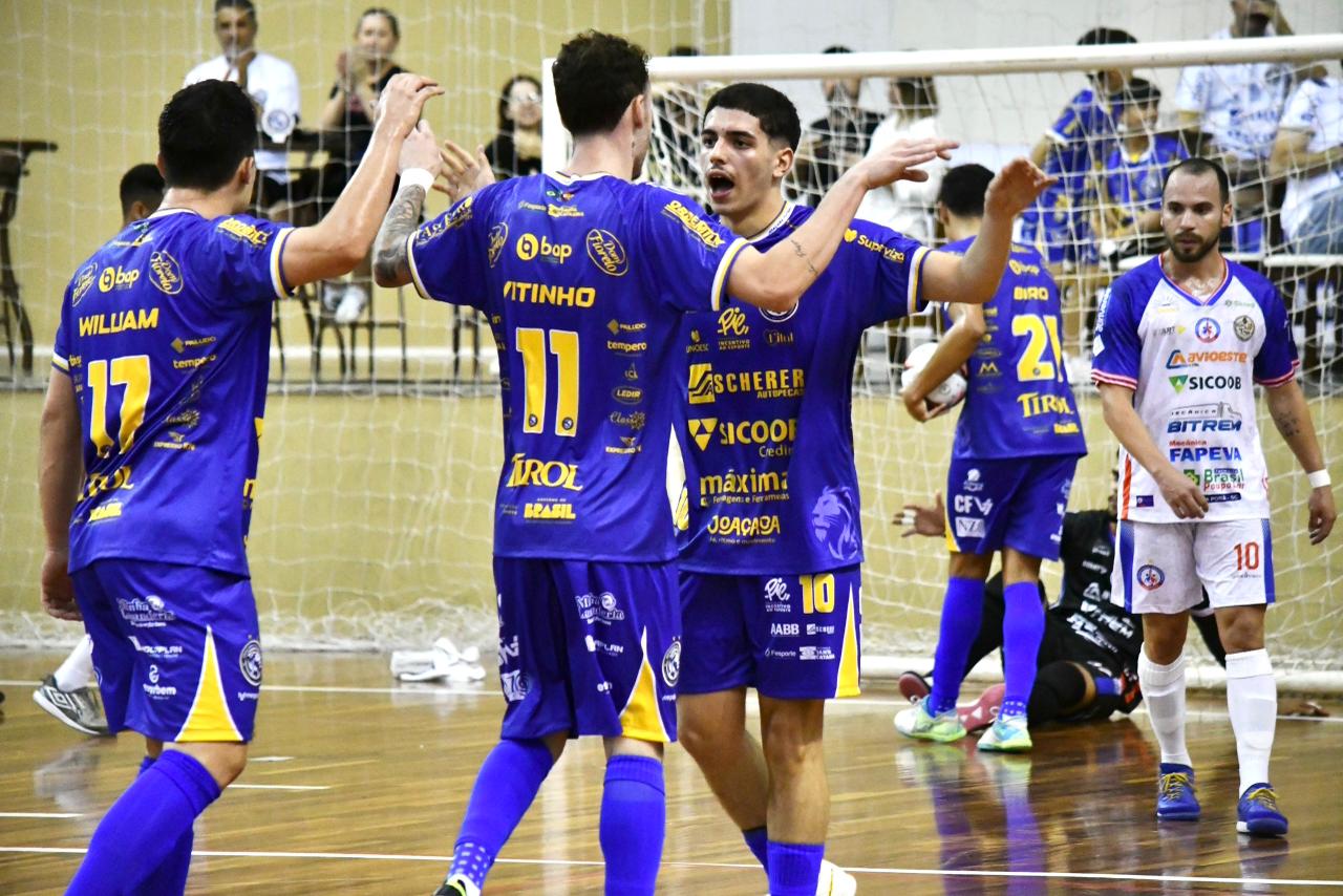 Joaçaba Futsal goleia Cunha Porã pela Série Prata do Catarinense