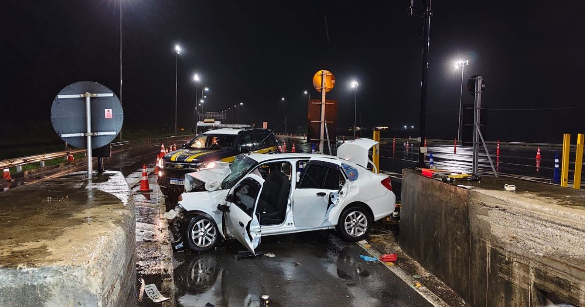 Adolescente bate carro e deixa duas mulheres mortas em SC
