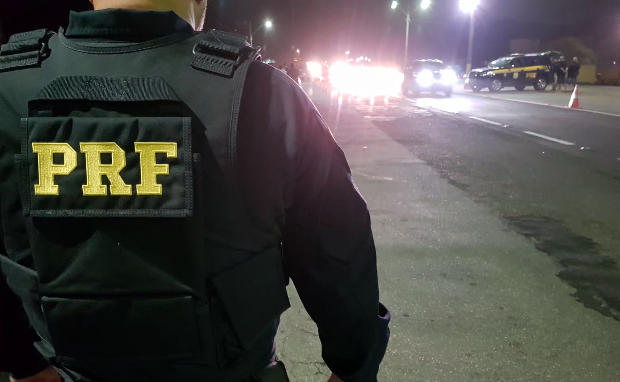 PRF intensifica fiscalização nas rodovias durante feriado do Dia do Trabalhador em SC