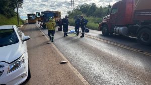 Idoso morre após ser atropelado por ônibus no Oeste