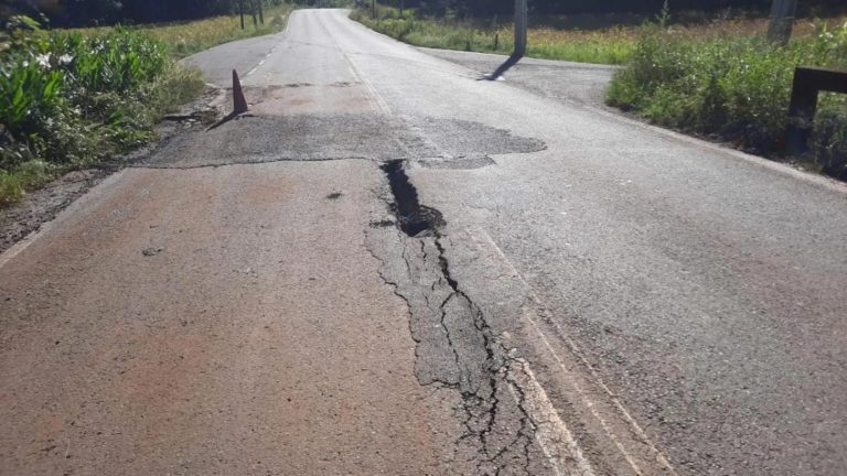 Ponte na SC-355 entre Treze Tílias e Iomerê segue interditada por risco de colapso