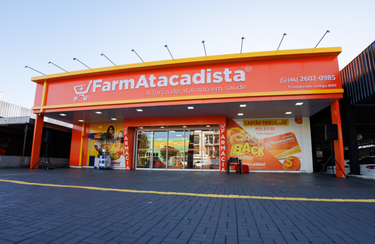 Com apoio do SEBRAE Meio-Oeste, a Franchising Brasil Farma lança a primeira FARMATACADISTA do Brasil