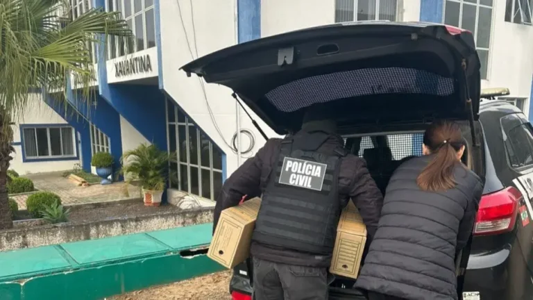 Operação Emaranhado investiga fraudes em licitações de cidade do Oeste de SC