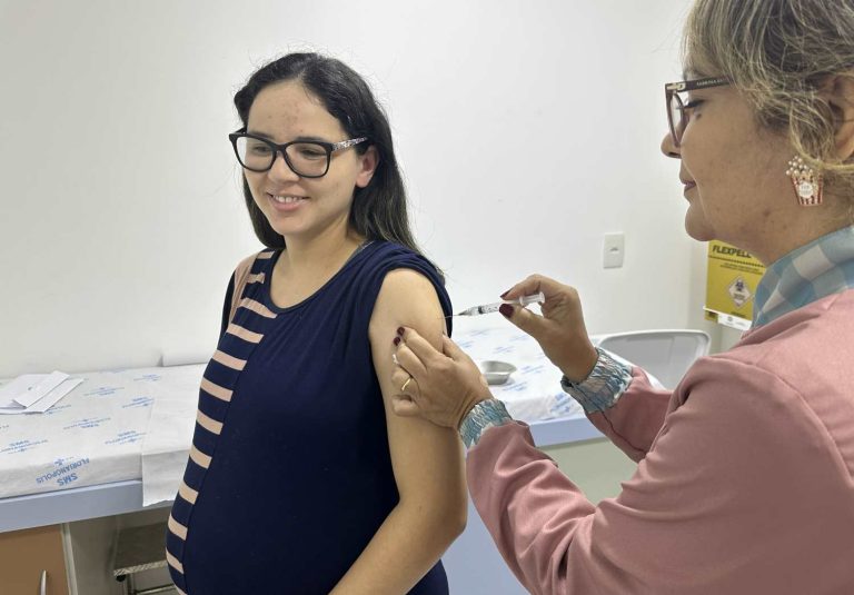 Gripe: SC anuncia ampliação de vacinação para toda a população