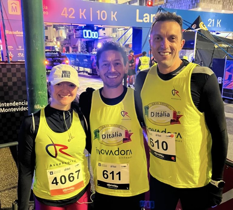 Professores da região representam o Brasil na Maratona de Montevidéu no Uruguai
