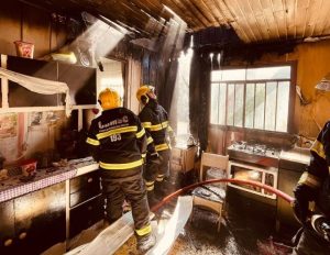 Bombeiros alertam para aumento de incêndios em residências durante o inverno em SC