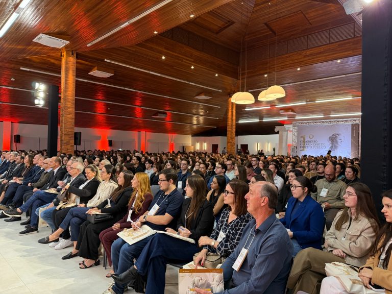 1º Congresso Catarinense de Direito Público inicia com mais de 800 participantes em Joaçaba