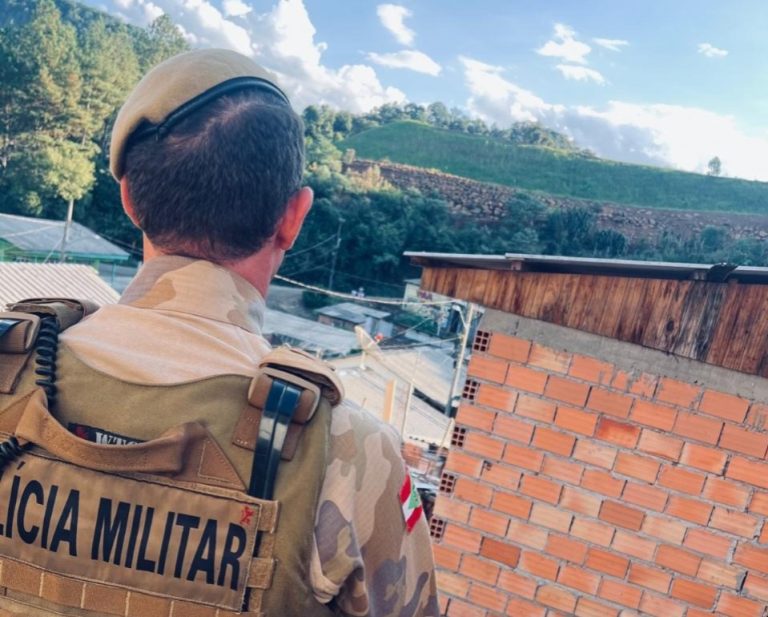 Polícia Militar cumpre mandado de prisão por roubo em Herval d’Oeste