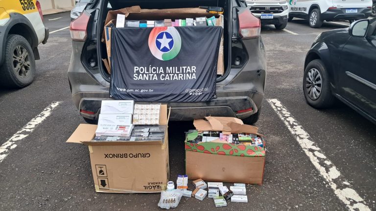 Mais de 2 mil cigarros eletrônicos e medicamentos estrangeiros são apreendidos em Caçador