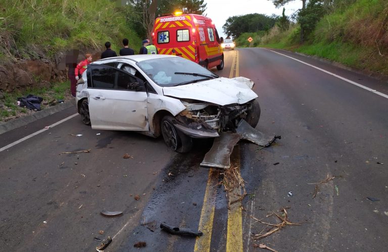 Jovem fica gravemente ferida após capotamento na SC-150 em Piratuba
