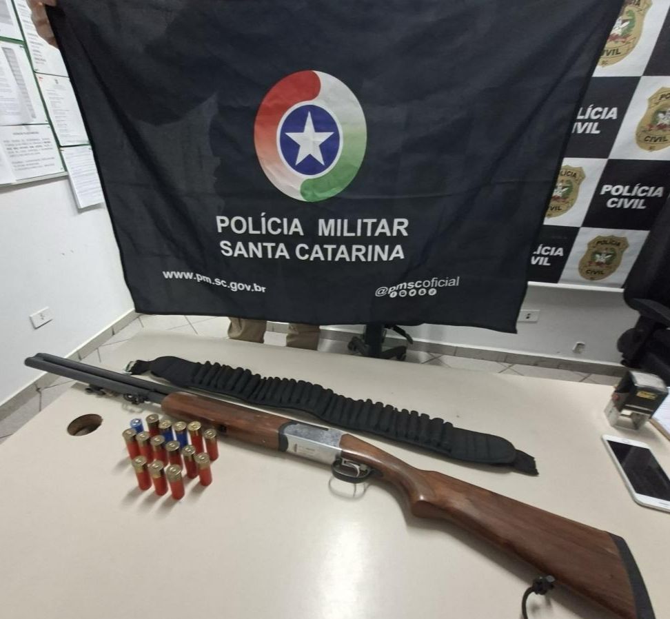 Homem é preso por violência psicológica e suspeita de disparos de arma em Água Doce
