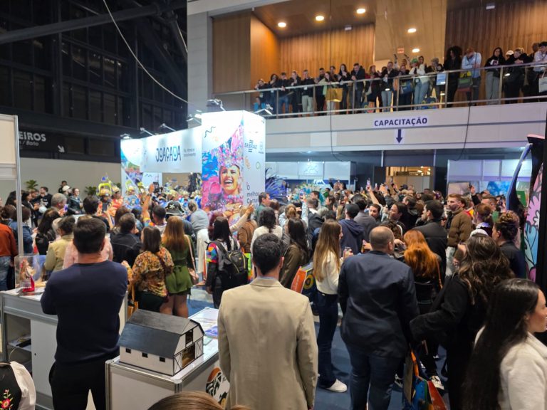 Com apoio do Sebrae/SC, Joaçaba consolida roteiros de fé e Carnaval na BNT Mercosul para grandes agências do país