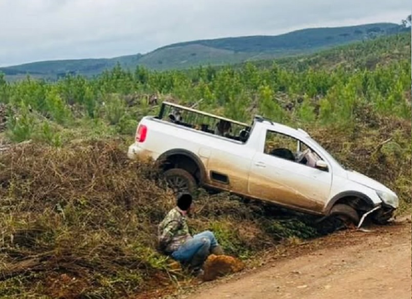 Polícia Ambiental apreende arma e prende homem após perseguição no interior de Monte Carlo
