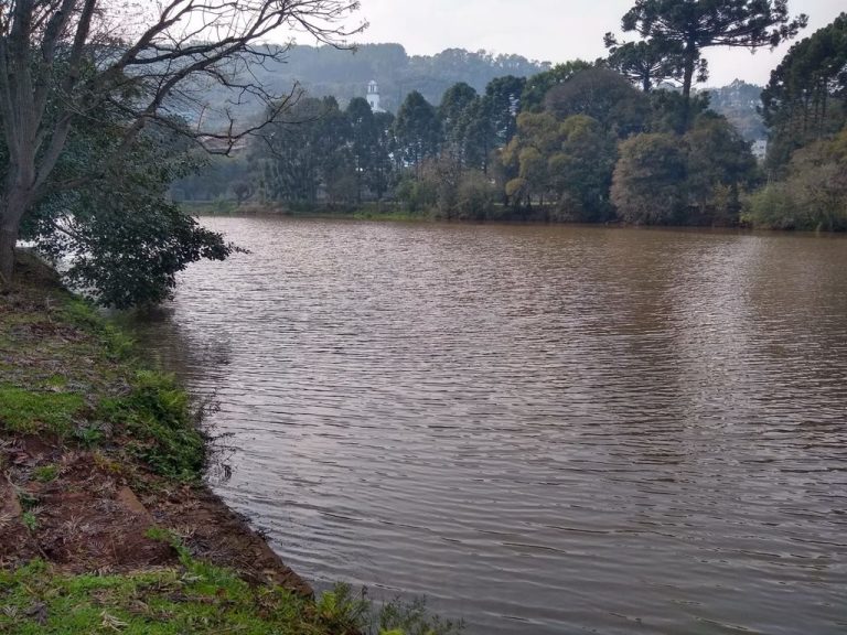 Comitê da Bacia do Rio do Peixe aprova diagnóstico dos recursos hídricos durante assembleia