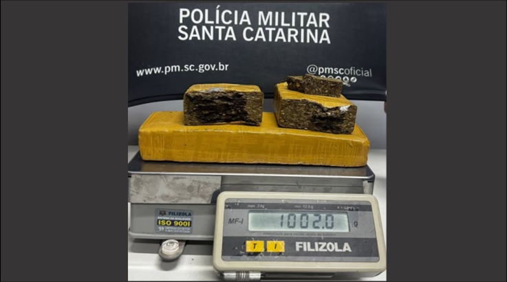 Homem é preso com cerca de 1 quilo de maconha durante ação da PM em Caçador