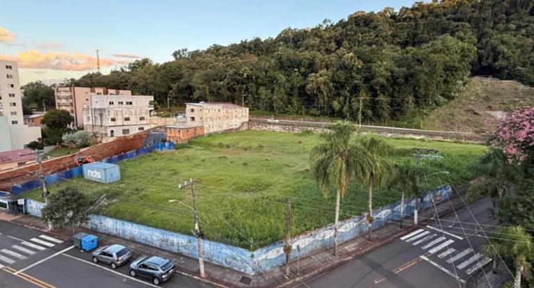 Vereador questiona uso de terreno doado pelo Estado em área central de Joaçaba