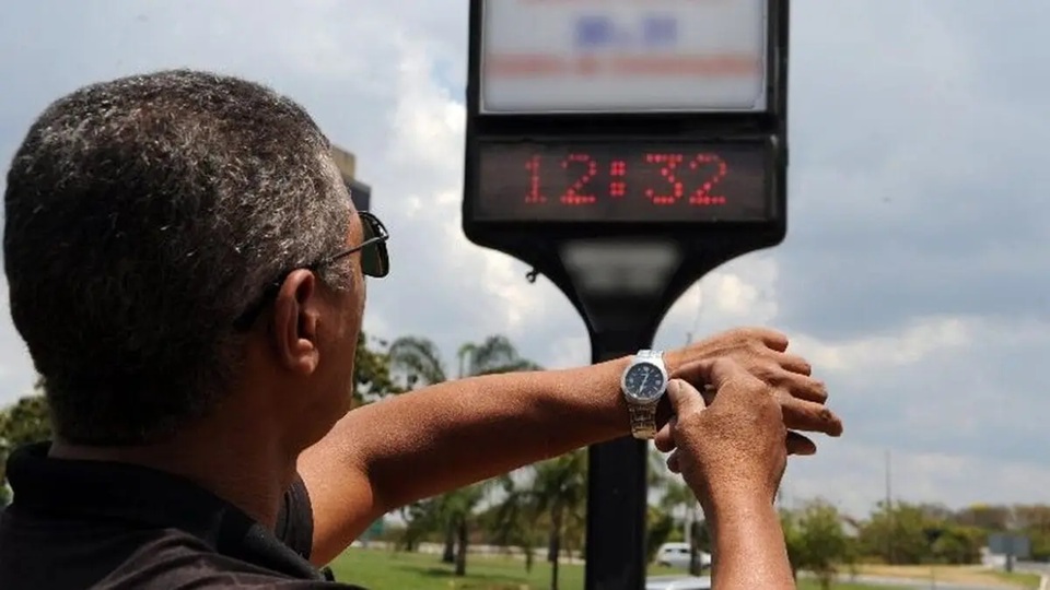 Horário de verão volta a ser debatido no Brasil por causa do consumo de energia