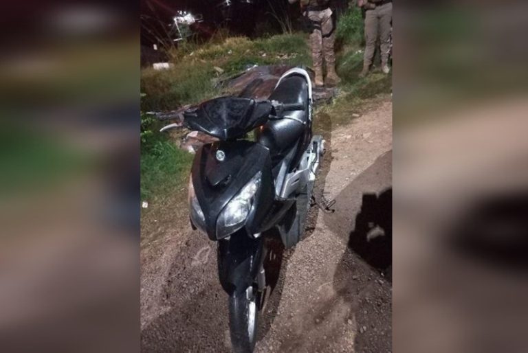 Motocicleta furtada é encontrada abandonada e bastante danificada em Joaçaba