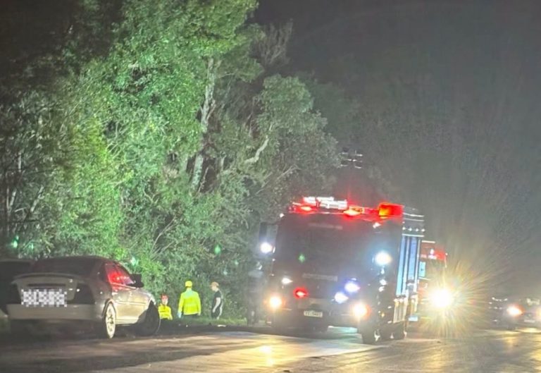Adolescente morre em acidente entre carro e motocicleta na BR-282 em Campos Novos
