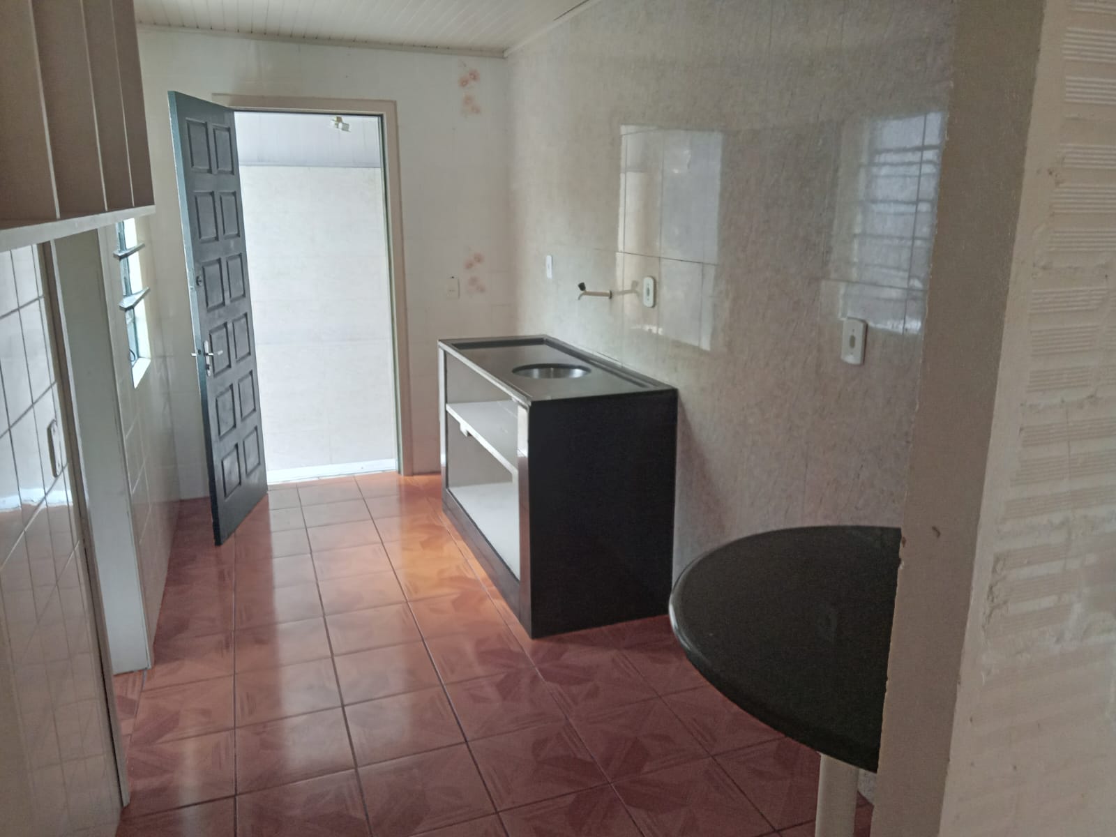 Aluga casa no centro