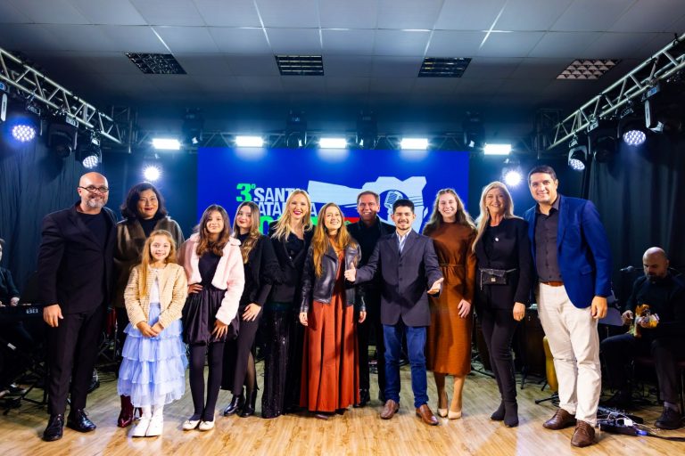 Santa Catarina Canta: Conhecidos classificados de Curitibanos para o festival