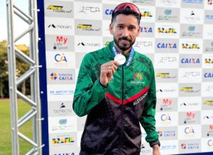 Atleta de Joaçaba, Douglas Silva conquista pódios na Maratona do Rio e no Estadual