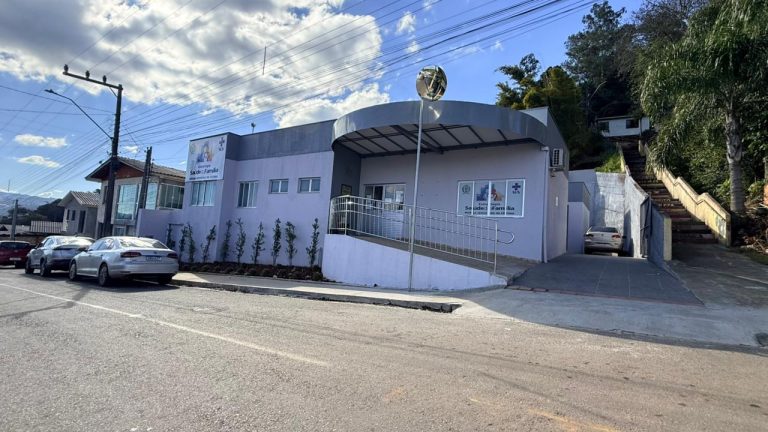 Vereador propõe melhorias na área de espera do ESF Nossa Senhora de Fátima, em Herval