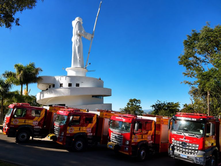 Novas viaturas reforçam estrutura dos bombeiros na região de Joaçaba