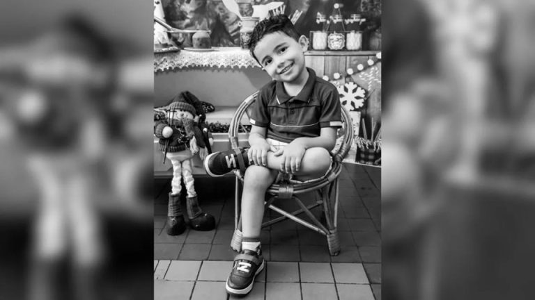 Menino de 4 anos morre após cair de janela de hotel em SC