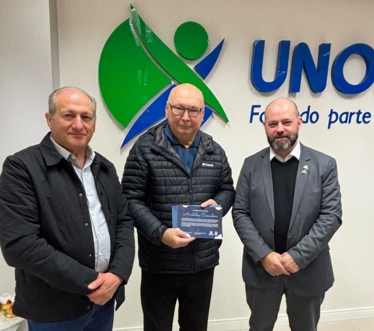 Unoesc homenageia Professor Aristides Cimadon com o título de Doutor Honoris Causa