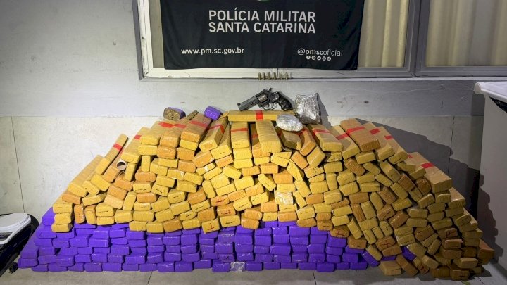 Mais de uma tonelada de maconha é apreendida em SC