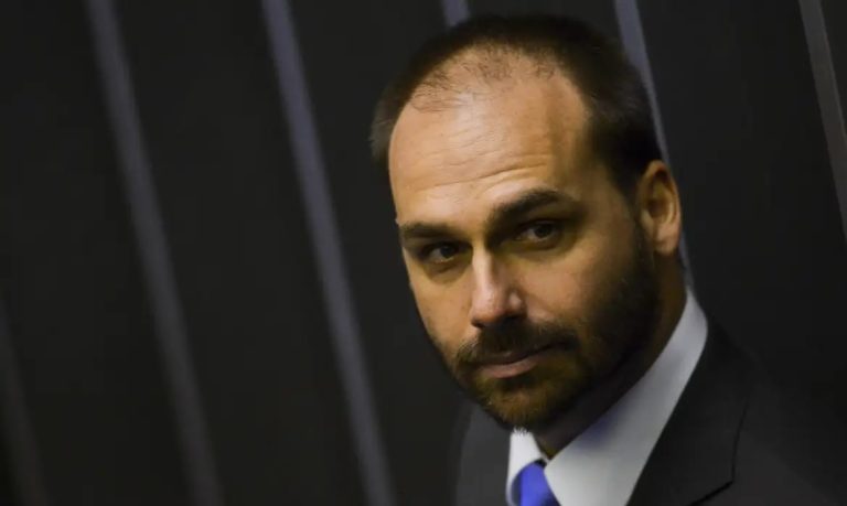STF condena Eduardo Bolsonaro por coação em processo ligado ao julgamento do ex-presidente Jair Bolsonaro