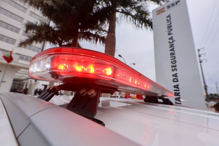 Adolescente e técnico são ameaçados com arma de fogo no interior de Campos Novos