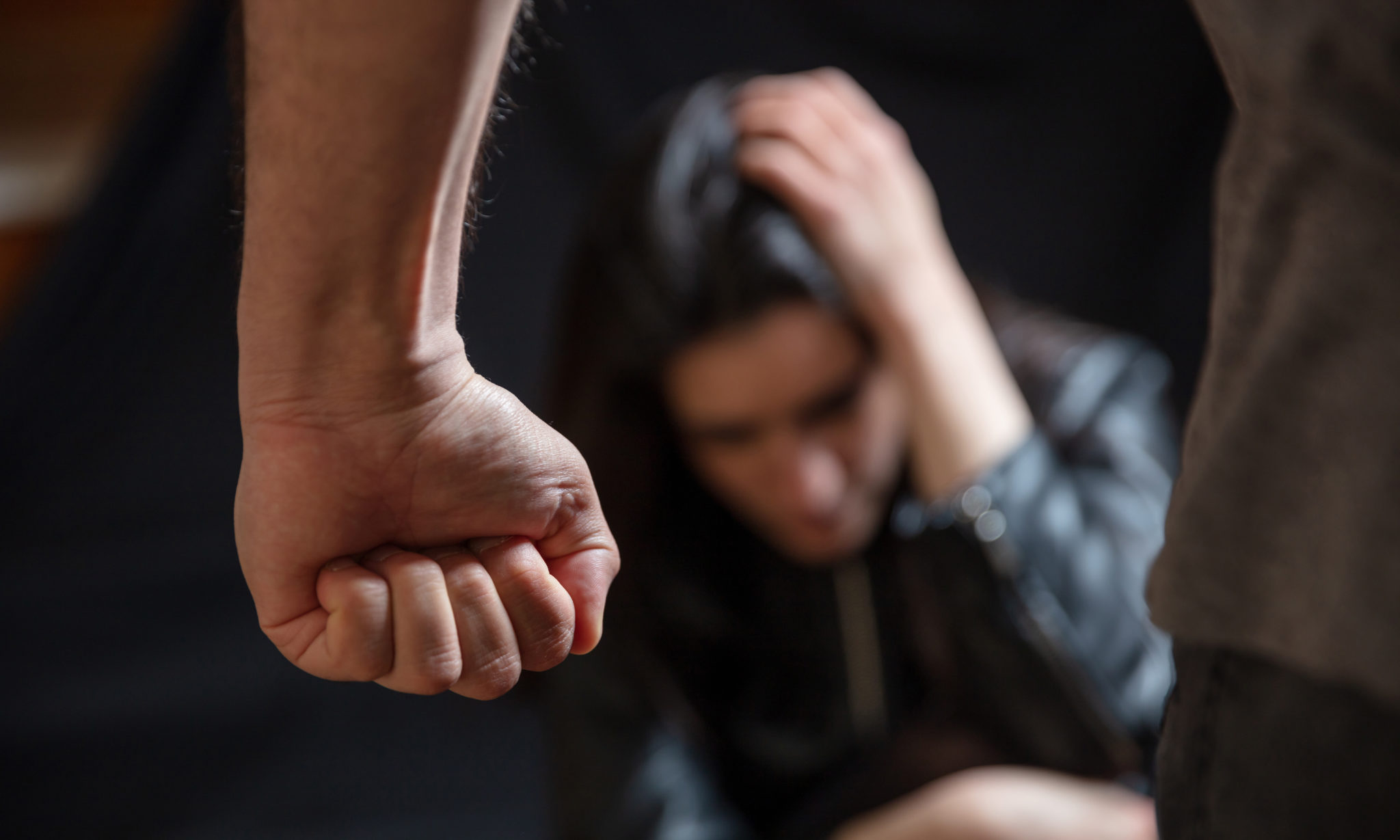 Homem agride mulher até deixá-la desfigurada em SC