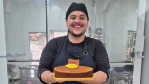 Confeiteiro de Joaçaba transforma memórias na cozinha em homenagem para o Dia dos Avós