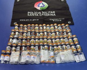 PMRv apreende medicamentos proibidos no Brasil e outras mercadorias no Oeste