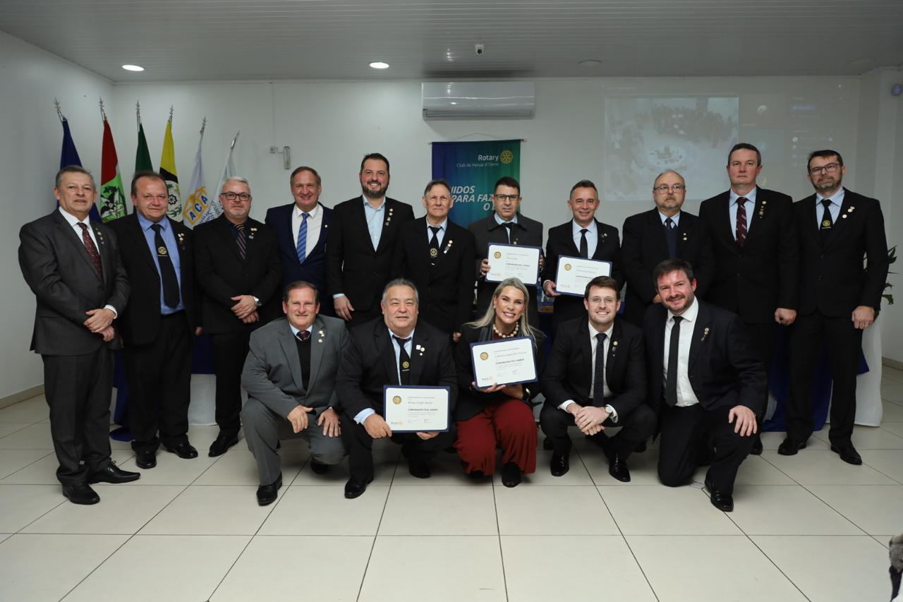 Rotary Club de Herval d’Oeste inicia novo ano rotário com posse da diretoria 2026/2027