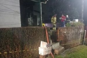 Polícia investiga incêndio criminoso em residência durante a madrugada no Oeste catarinense