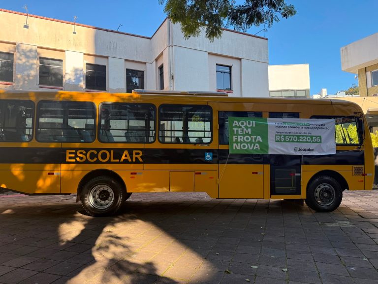 Joaçaba reforça transporte escolar com aquisição de novo ônibus para estudantes da rede municipal