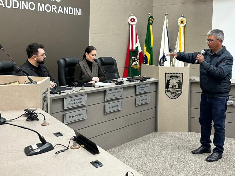 Pedrinho toma posse como vereador suplente na Câmara de Joaçaba