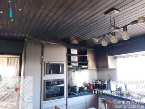 Bombeiros controlam princípio de incêndio e resgatam animais no Centro de Campos Novos